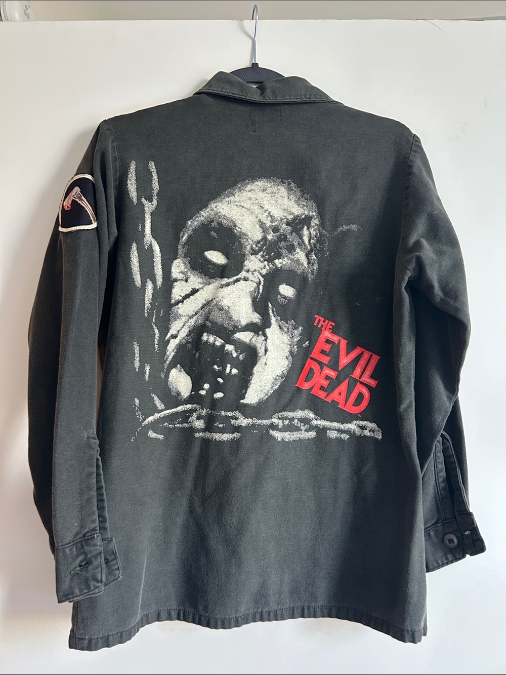 Evil Dead "Cellar Dweller" Limited Edition Field Shirt × 1
XS / S